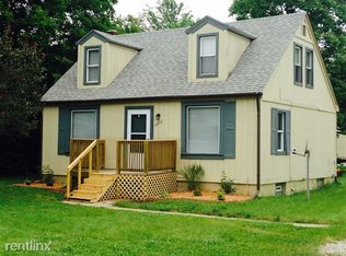 4812 Hatchery Rd, Waterford, MI 48329