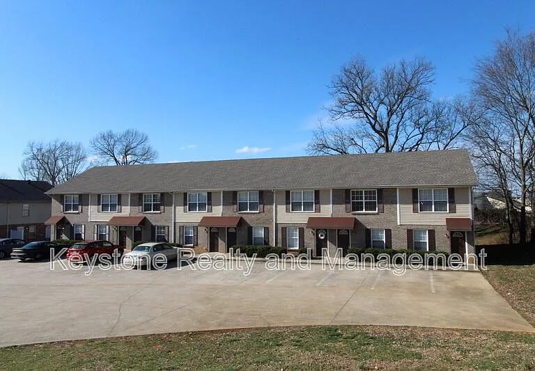 2300 Raleigh Ct #3 — Photo 1