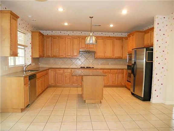 4th image of 10601 Bramblecrest Dr