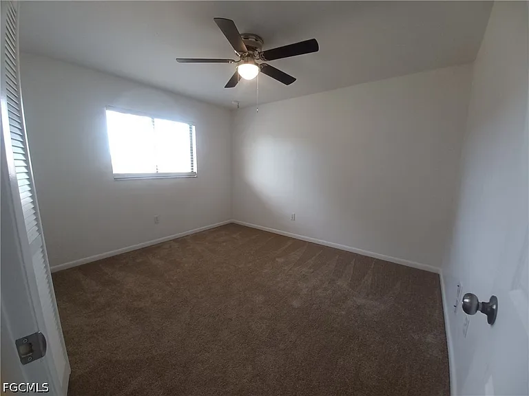 3305 SW 7th Pl — Photo 7