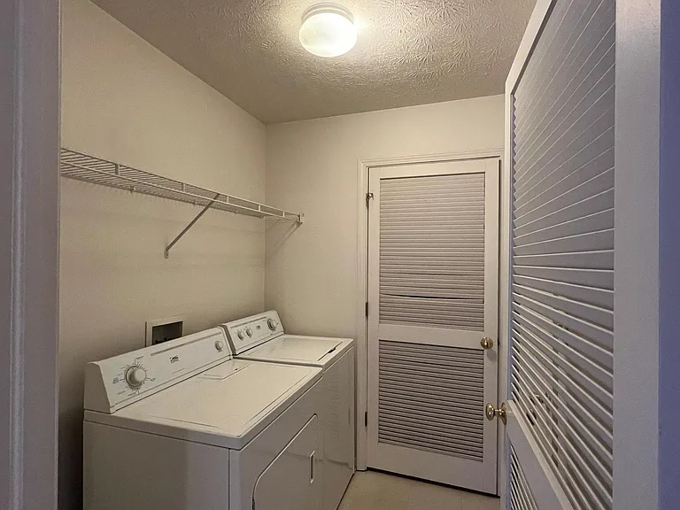 2724 Wyndham Way — Photo 3