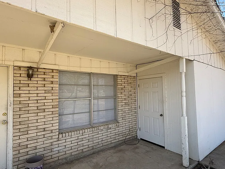 889 Tampico Cir — Photo 21