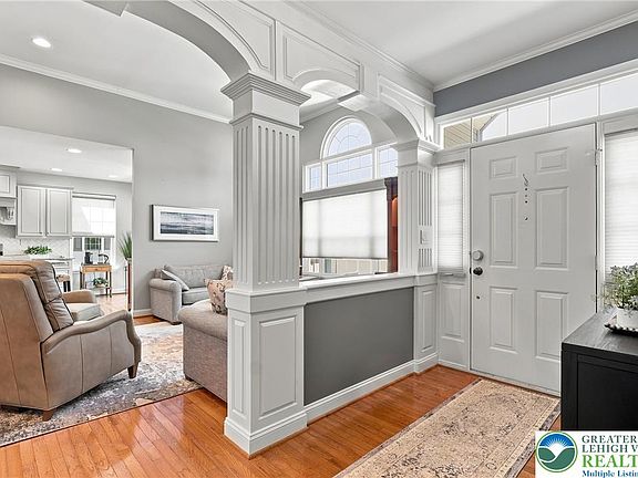 4th image of 1848 Felicity Ln