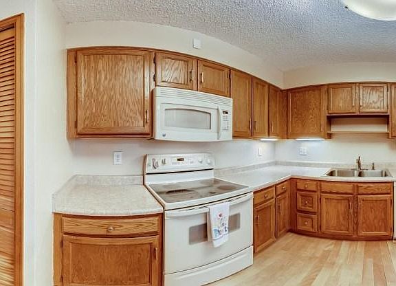 2nd image of 4917 W 73rd Ave