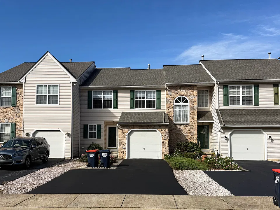 216 Beckington Ct