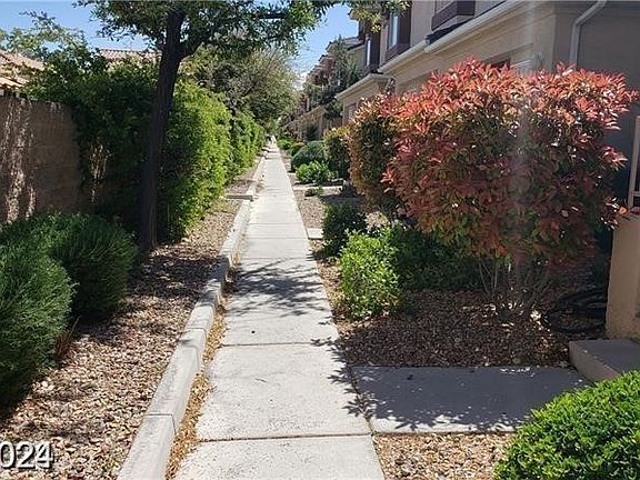 4th image of 1236 Dusty Creek St