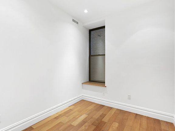 5th image of 154 W 70th St APT 11R