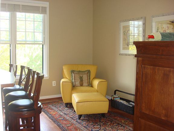 Breakfast/Family off Kitchen