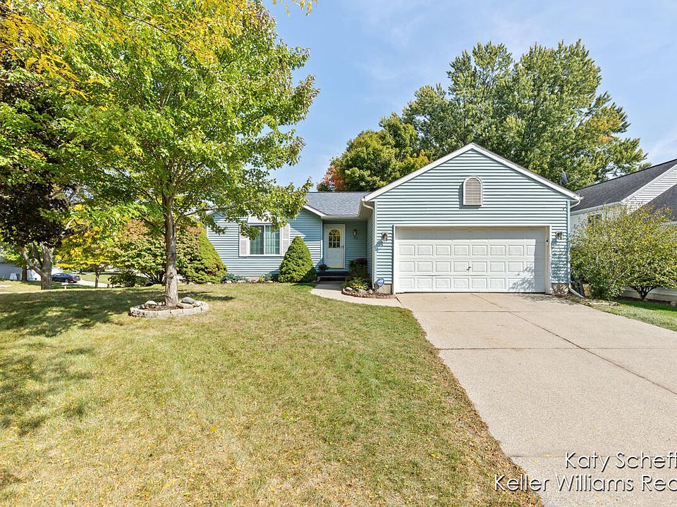 1st image of 192 Rollingwood Dr