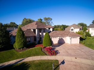 408 E 17th Pl, Lombard, IL