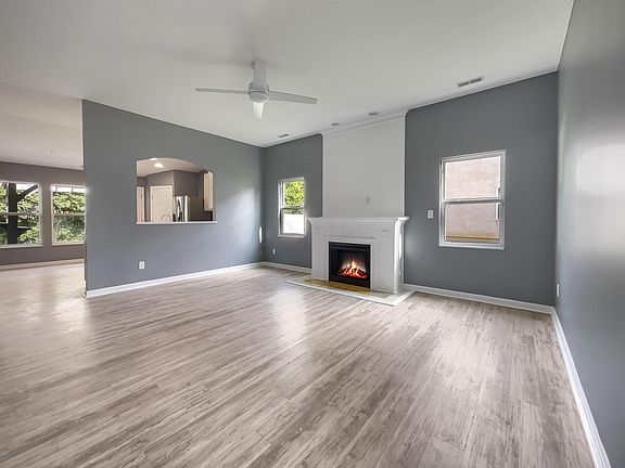3rd image of 3154 McCutcheon Pl
