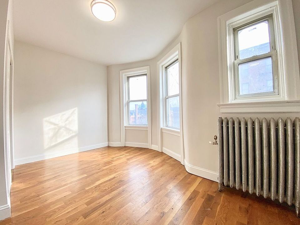 1st image of 236 New York Ave #4RR