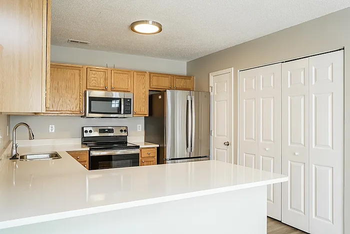 7513 Brighton Hill Ln — Photo 9