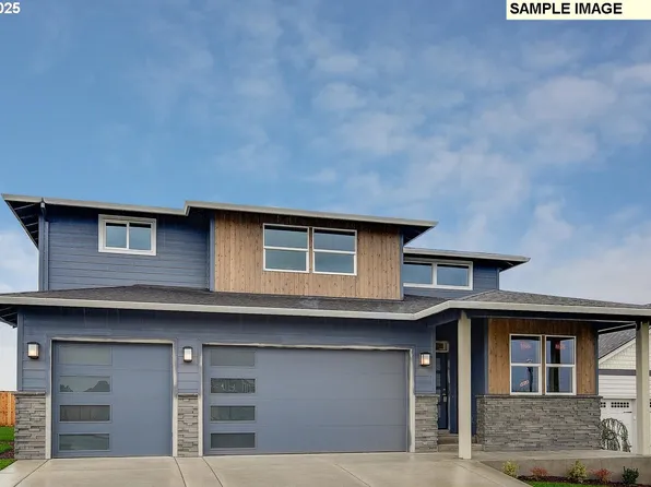 715 NE Alderwood Dr #85, Estacada, OR 97023