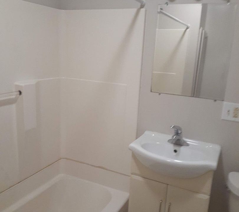 425/427 16th Street Duplex 425 W 16th St Sioux Falls SD Zillow