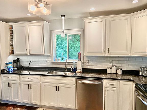 View: kitchen’s 2nd entrance