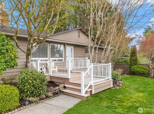 5722 NE 197th St, Kenmore, WA 98028