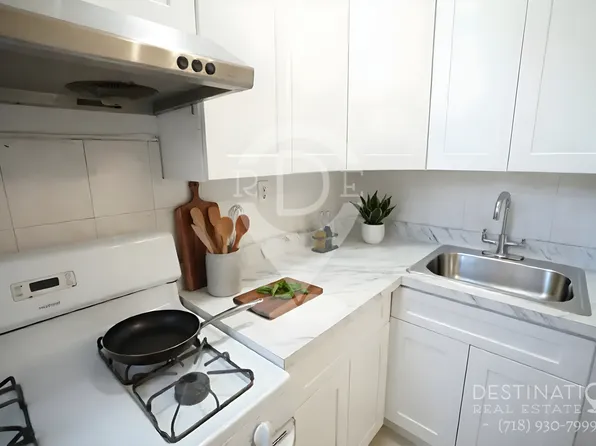 140 Tehama Street image 2 of 13