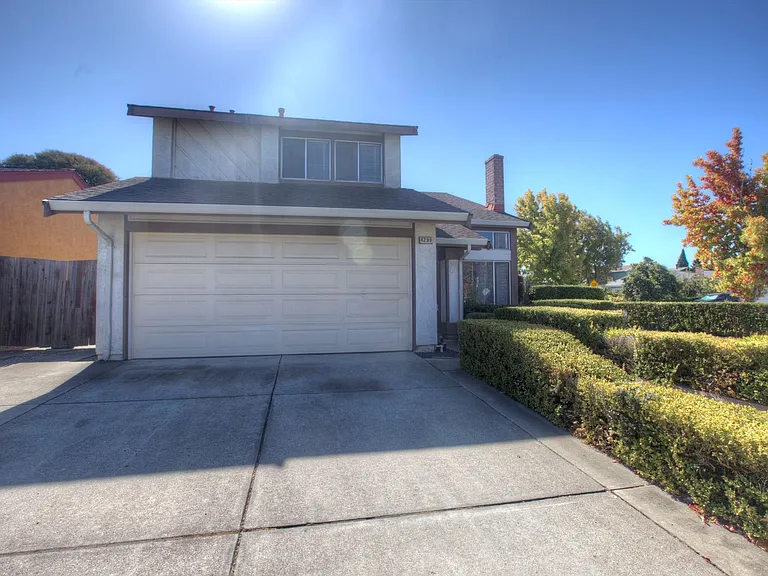 4299 Nerissa Cir — Photo 2