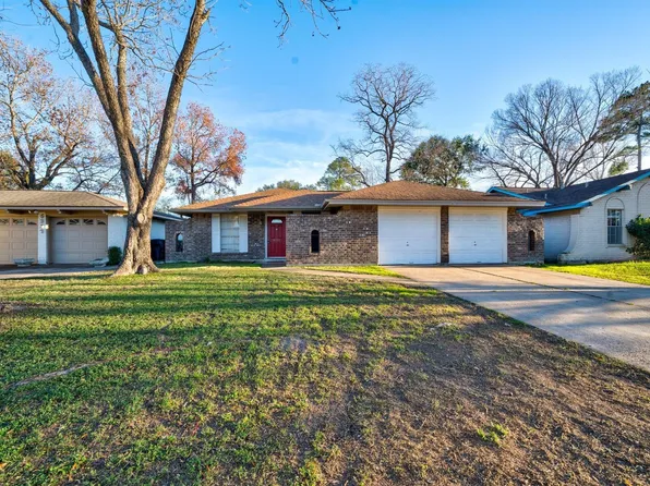 6331 Oaknut Dr, Houston, TX 77088