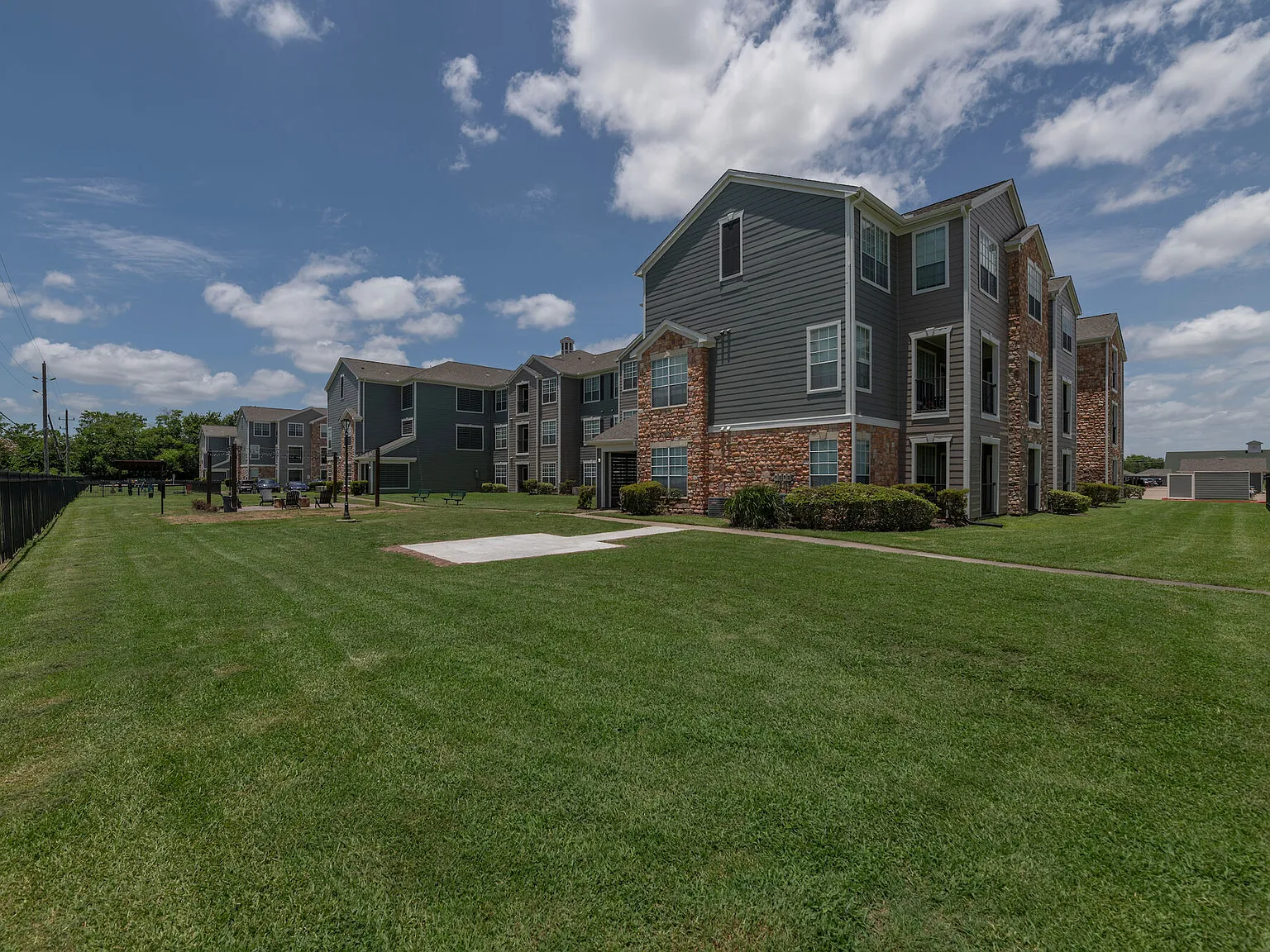2800 Tranquility — Photo 1