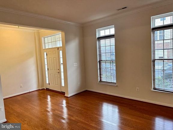 4th image of 42467 Regal Wood Dr