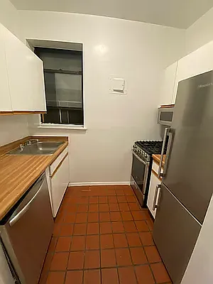 Rented by Oxford Property Group | media 18