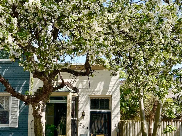 758 9th St SE, Washington, DC 20003