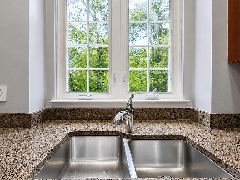 45149 Bartlett Dr — Photo 36