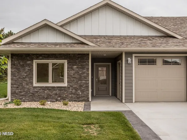 2112 2nd Ave SE #4, Watertown, SD 57201