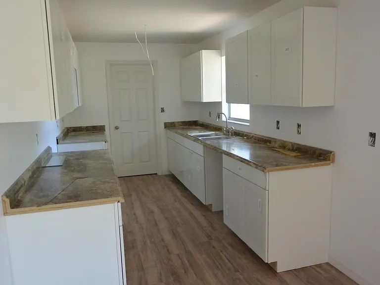 Sebring Rd — Photo 3