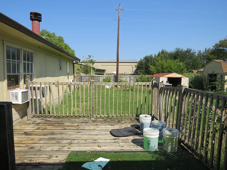 109 King Rd — Photo 25