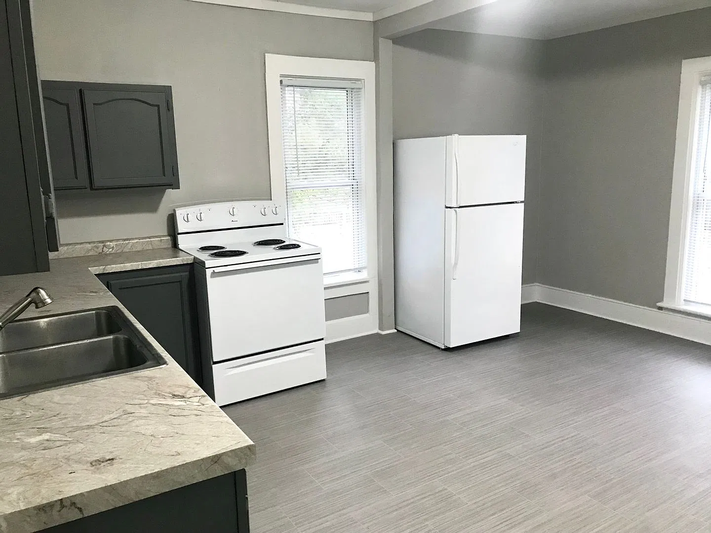 1301 Prairie Street — Photo 3