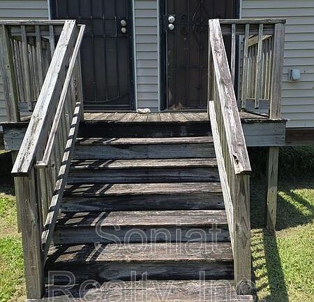 4th image of 1843 Forstall St