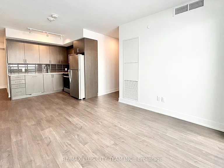 2550 Simcoe St N #1217 — Photo 2