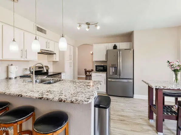 4820 W SHANNON Court, Chandler, AZ 85226