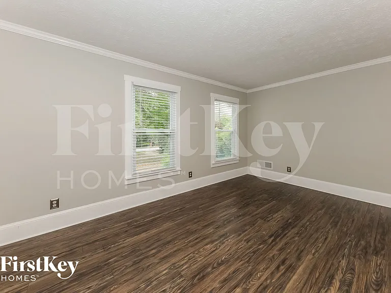 2902 Moorings Pkwy — Photo 10