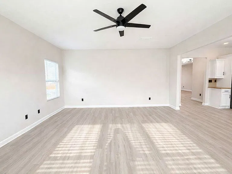 12881 Clydesdale Dr — Photo 16