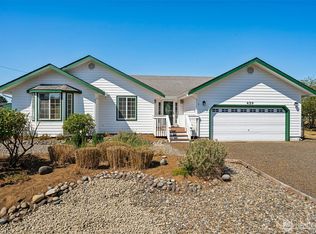 459 Octopus Ave NE, Ocean Shores, WA