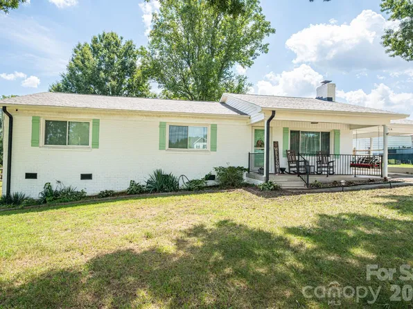 1718 Woolie Rd, Lincolnton, NC 28092