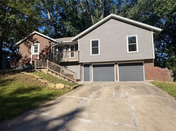 205 Ist St, Blue Springs, MO 64014