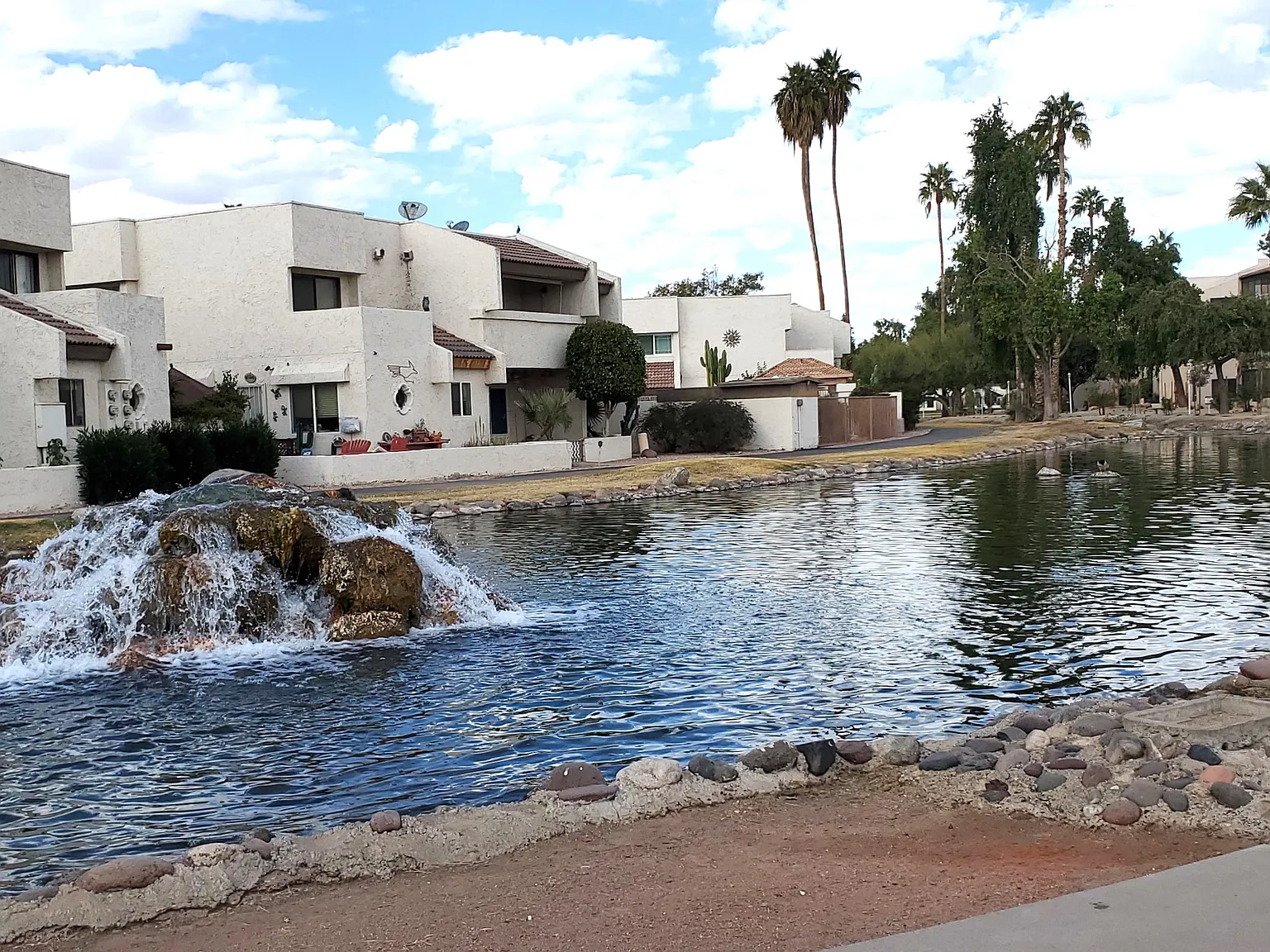 3 bed, 1281 sqft, $1,700 — Photo 3