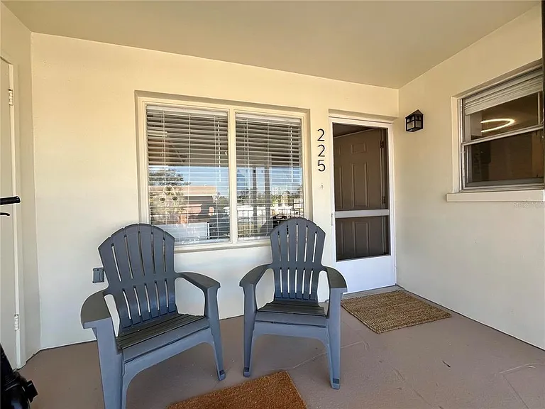 4510 Overlook Dr NE #225 — Photo 2