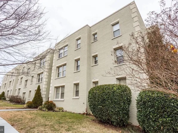 4405 1st Pl NE APT 32, Washington, DC 20011