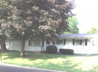303 N Alexander St, Alexis, IL 61412