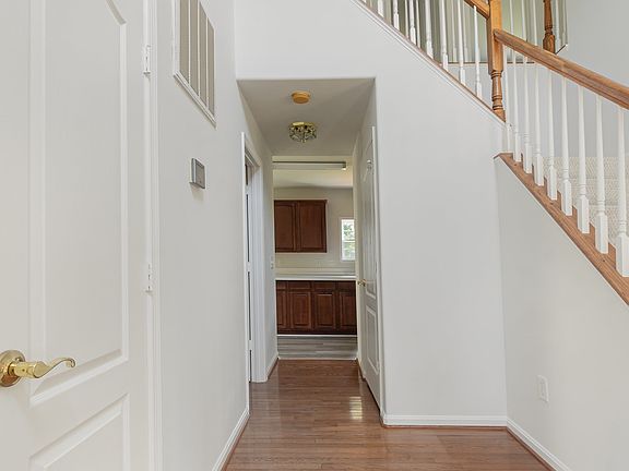 3rd image of 1203 Century Oak Dr