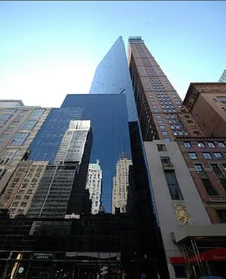 Rented by NY Casa Group | media 21