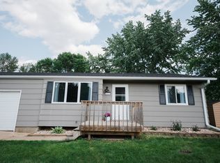 5600 S Landsdown Dr, Sioux Falls, SD 57106
