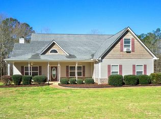 275 Liberty Bell Ln, Griffin, GA 30224