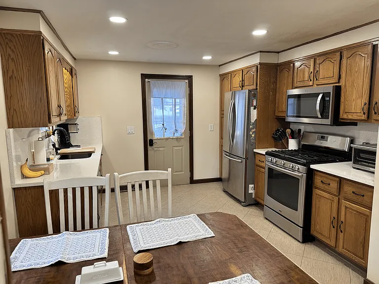413 N Cary St — Photo 2